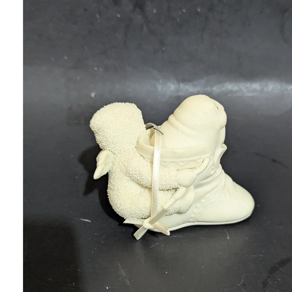 Dept 56 Snowbabies Walrus in a Boot Porcelain Christmas Ornament Cream‎ White